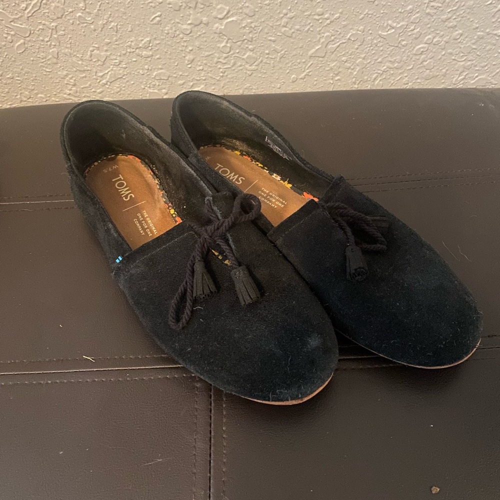 TOMS shoes